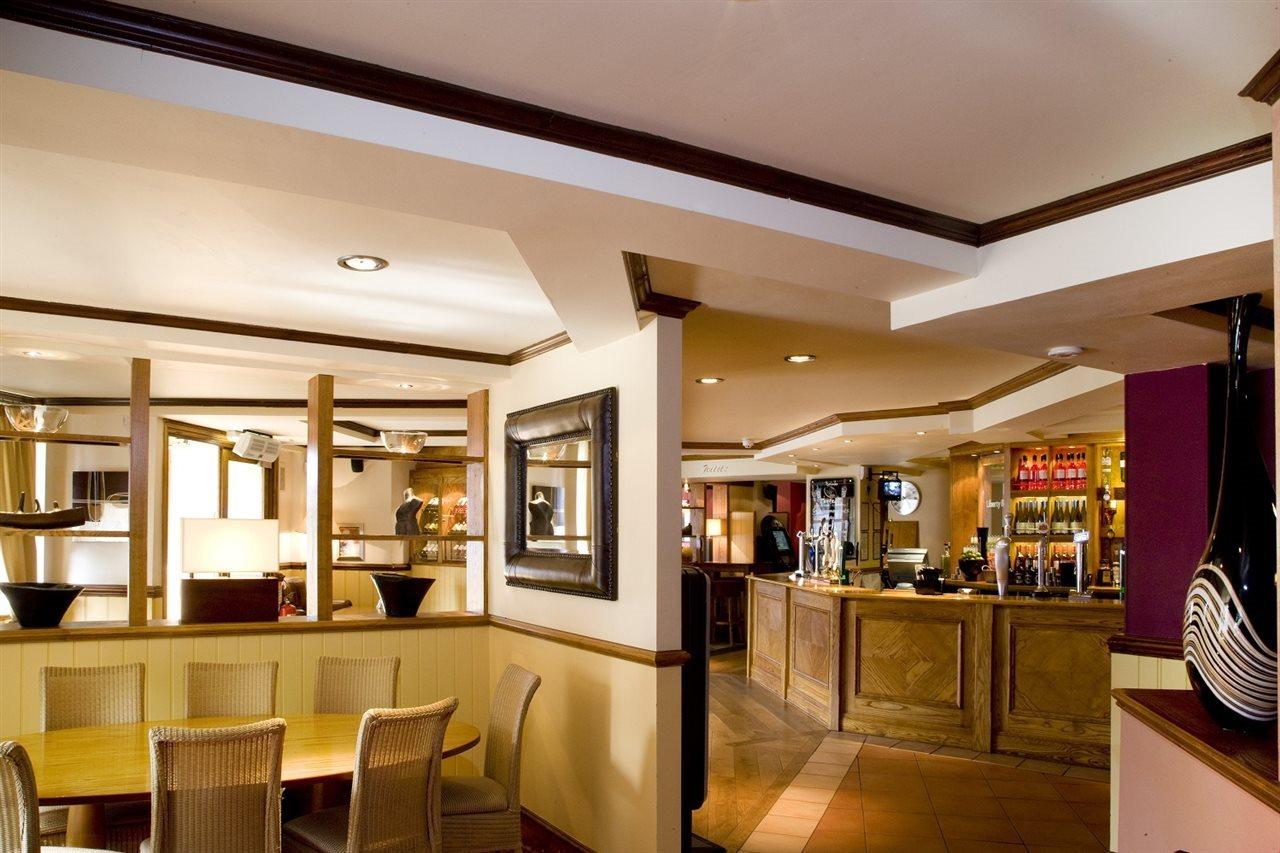 Premier Inn London Romford Eksteriør billede