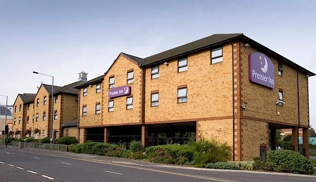 Premier Inn London Romford Eksteriør billede